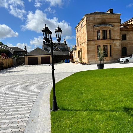 Beautiful 4-Bed Villa In Glasgow Exteriör bild