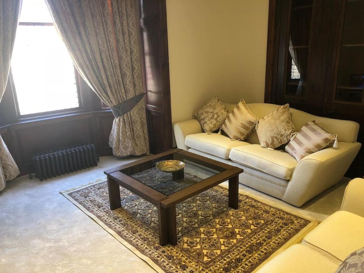 Beautiful 4-Bed Villa In Glasgow Exteriör bild