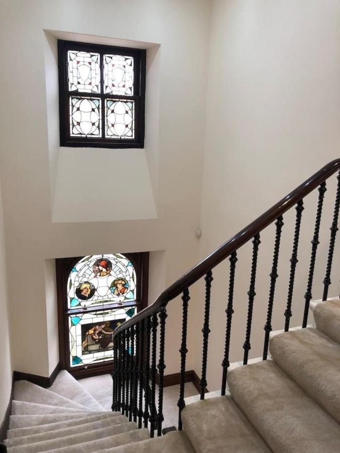 Beautiful 4-Bed Villa In Glasgow Exteriör bild